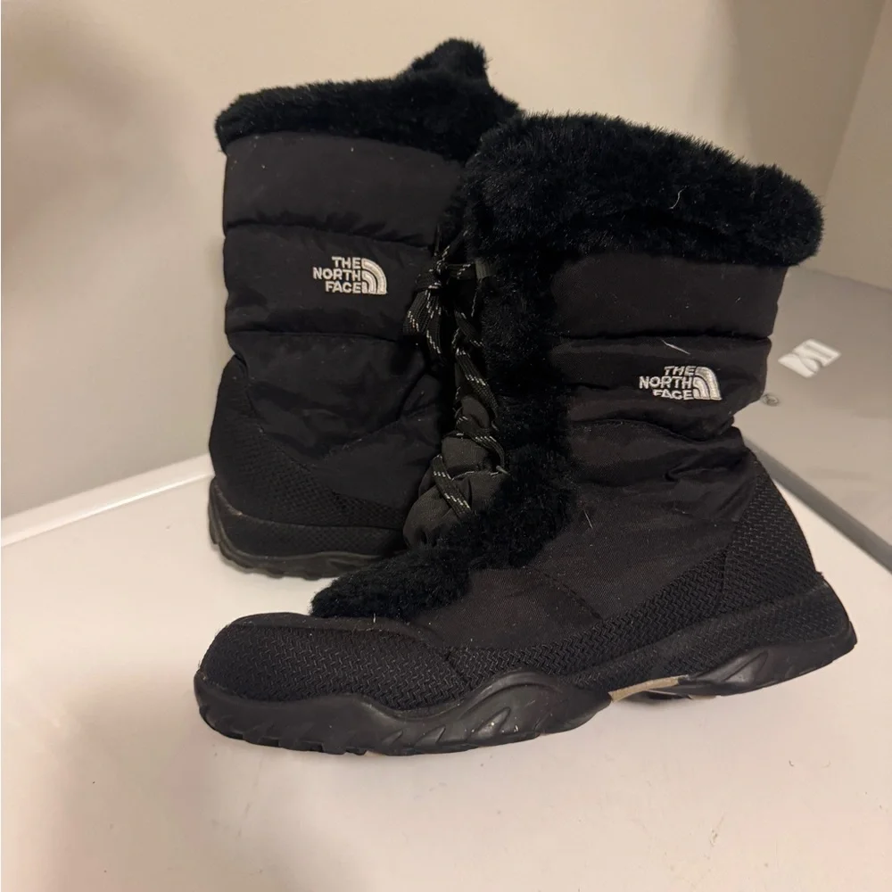 The North Face Nupte Goose Down‎ Puffer  Black Insulated Boots(8)